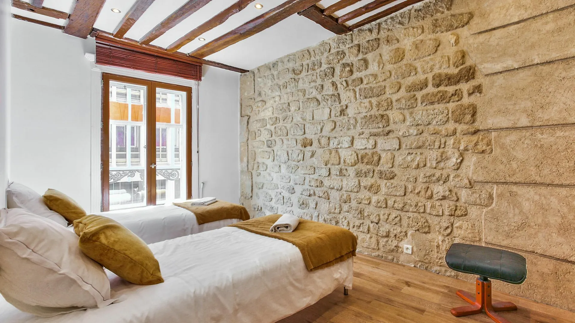 43 - Spacious Parisian Flat Of Grands Boulevards Apartment *