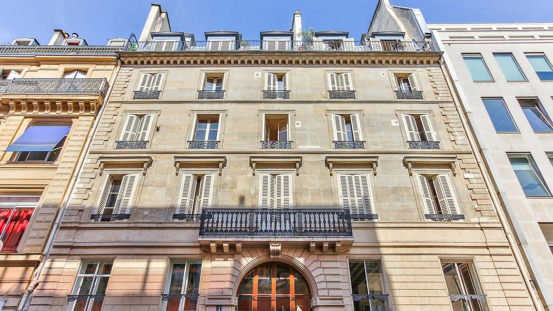 43 - Spacious Parisian Flat Of Grands Boulevards